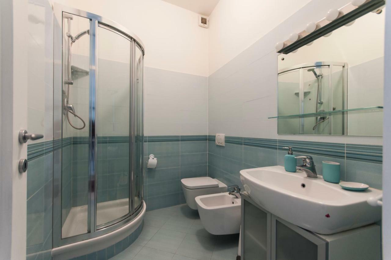 Ferienwohnung Luxurious 4Bdr Penthouse Near Duomo Cathedral Mailand Exterior foto