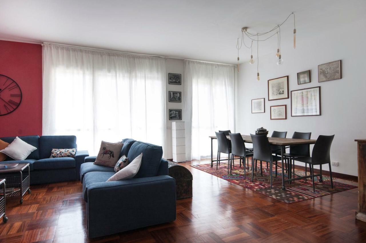 Ferienwohnung Luxurious 4Bdr Penthouse Near Duomo Cathedral Mailand Exterior foto