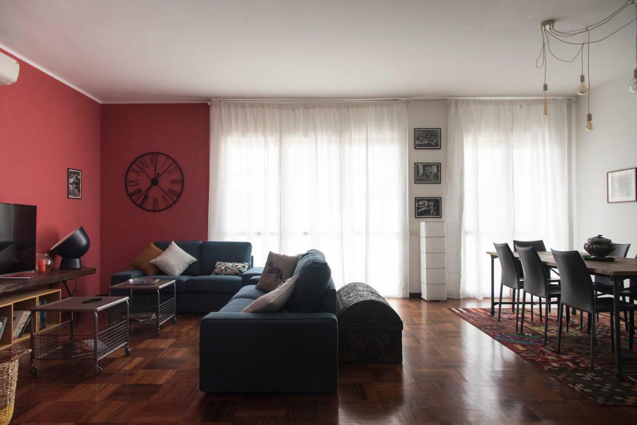 Ferienwohnung Luxurious 4Bdr Penthouse Near Duomo Cathedral Mailand Exterior foto