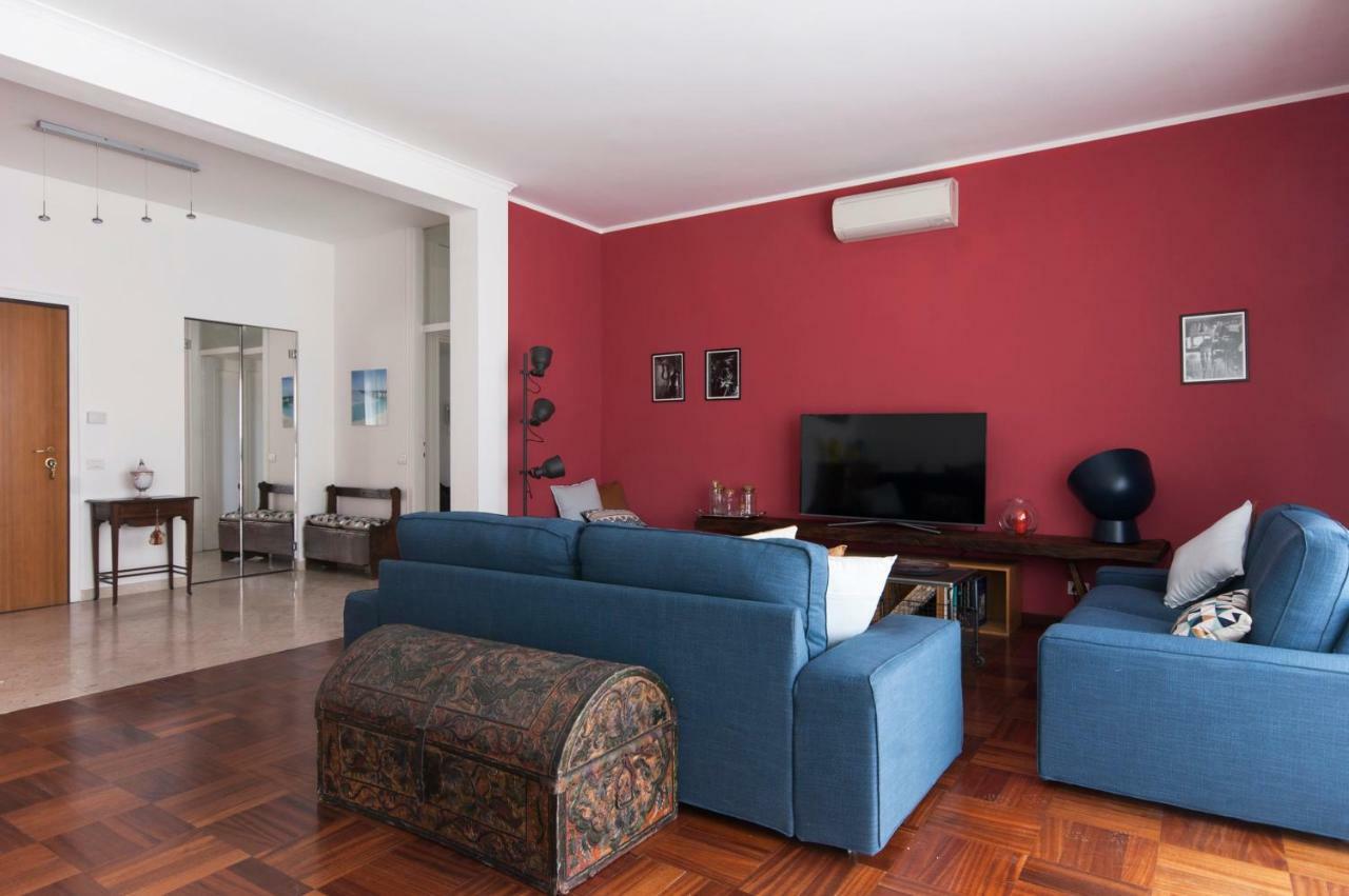 Ferienwohnung Luxurious 4Bdr Penthouse Near Duomo Cathedral Mailand Exterior foto