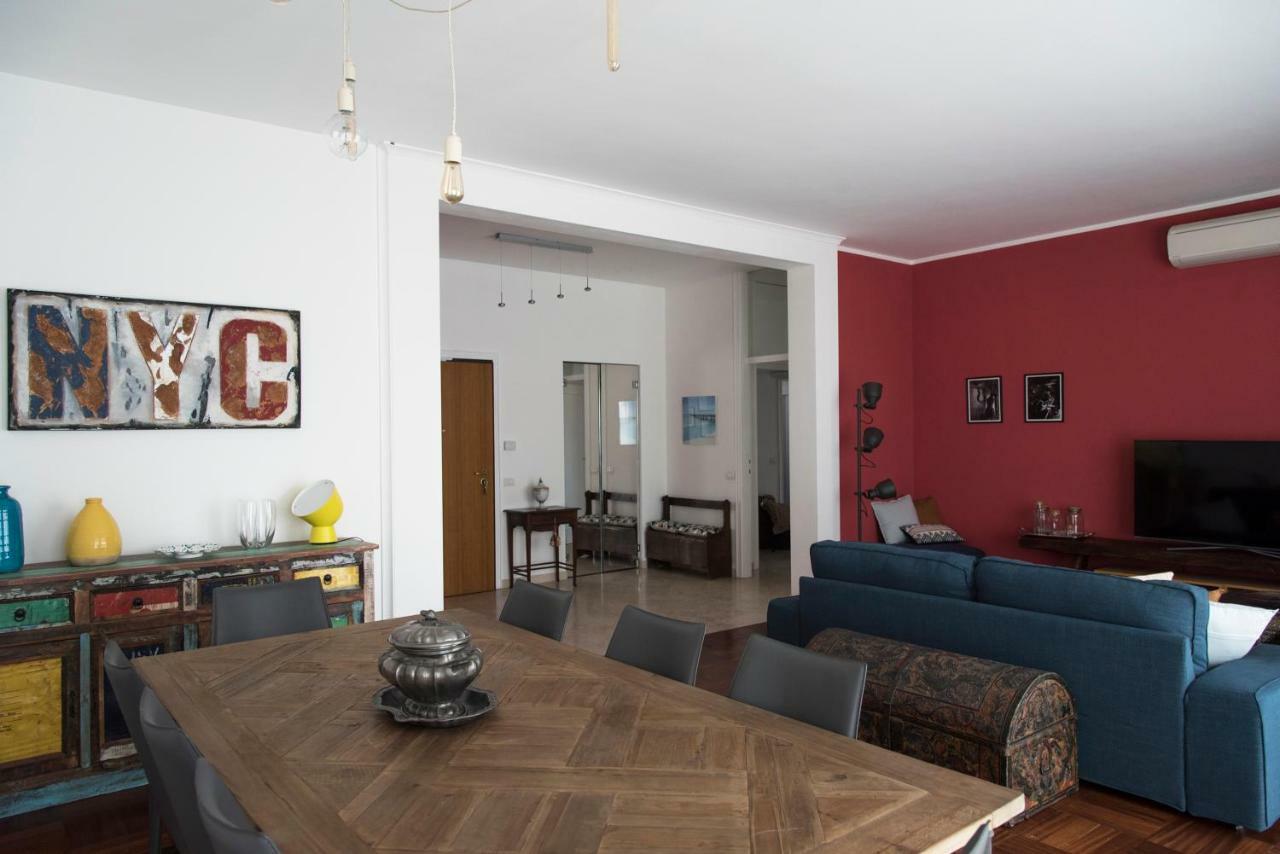 Ferienwohnung Luxurious 4Bdr Penthouse Near Duomo Cathedral Mailand Exterior foto